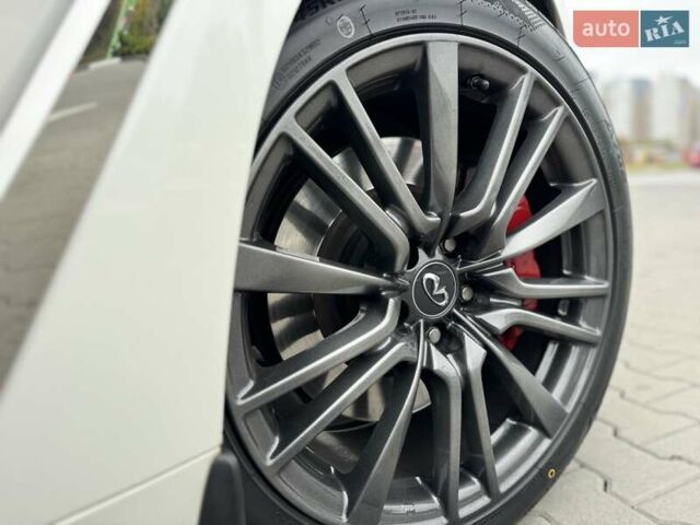 Белый Инфинити Q60, объемом двигателя 3 л и пробегом 85 тыс. км за 27500 $, фото 14 на Automoto.ua