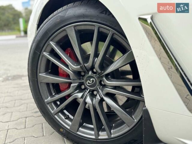 Белый Инфинити Q60, объемом двигателя 3 л и пробегом 85 тыс. км за 27500 $, фото 25 на Automoto.ua