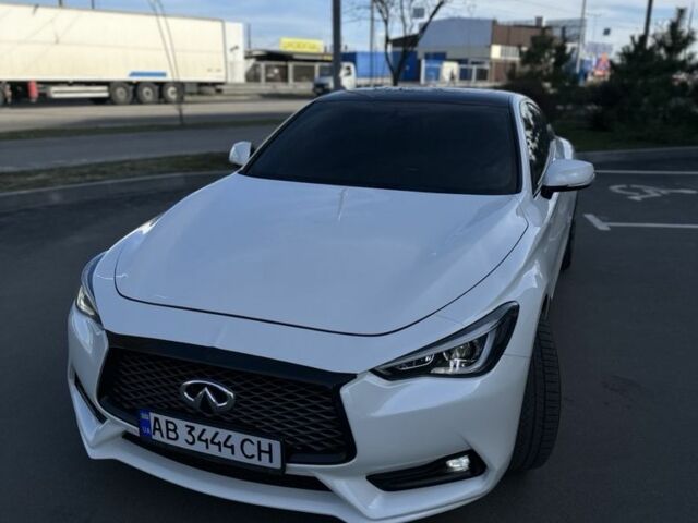 Білий Інфініті Q60, об'ємом двигуна 3 л та пробігом 105 тис. км за 22400 $, фото 4 на Automoto.ua