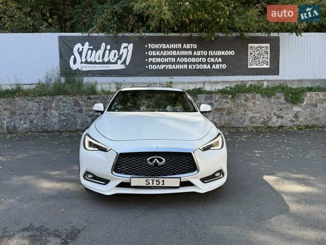 Білий Інфініті Q60, об'ємом двигуна 3 л та пробігом 101 тис. км за 22900 $, фото 5 на Automoto.ua