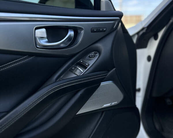 Білий Інфініті Q60, об'ємом двигуна 3 л та пробігом 103 тис. км за 22400 $, фото 11 на Automoto.ua