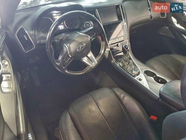 Белый Инфинити Q60, объемом двигателя 3 л и пробегом 99 тыс. км за 5000 $, фото 7 на Automoto.ua