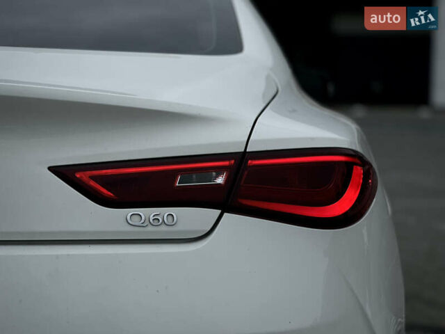 Білий Інфініті Q60, об'ємом двигуна 3 л та пробігом 36 тис. км за 23000 $, фото 13 на Automoto.ua