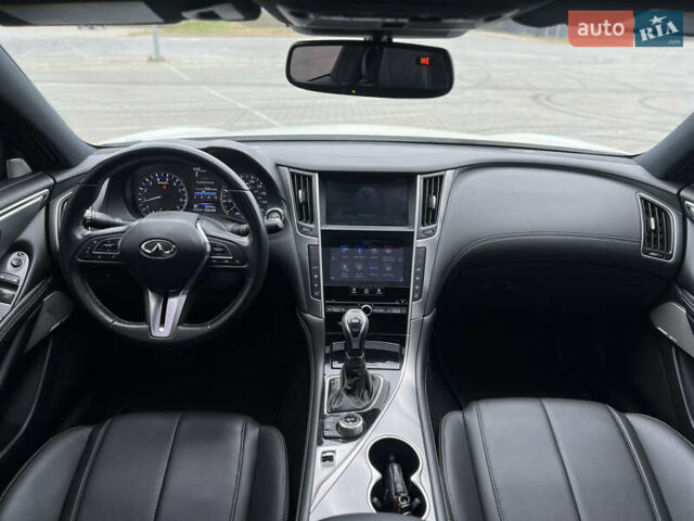 Белый Инфинити Q60, объемом двигателя 3 л и пробегом 36 тыс. км за 23000 $, фото 44 на Automoto.ua