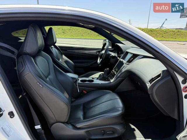 Белый Инфинити Q60, объемом двигателя 2 л и пробегом 102 тыс. км за 29900 $, фото 10 на Automoto.ua