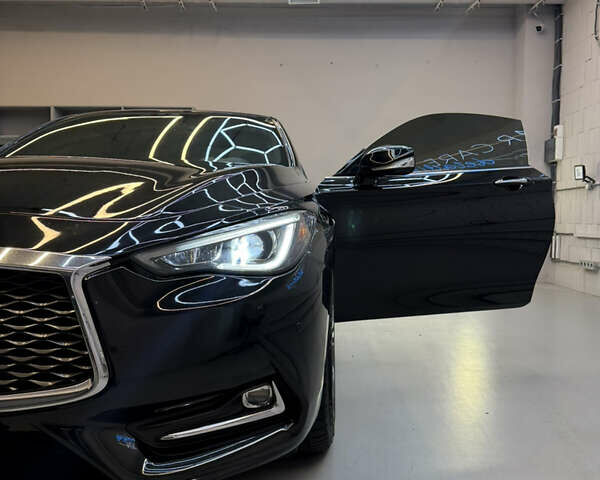 Черный Инфинити Q60, объемом двигателя 3 л и пробегом 83 тыс. км за 22500 $, фото 2 на Automoto.ua