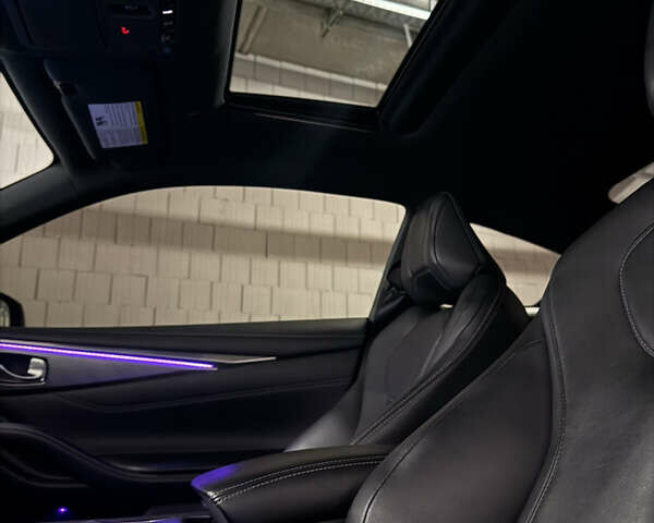 Черный Инфинити Q60, объемом двигателя 3 л и пробегом 83 тыс. км за 22500 $, фото 11 на Automoto.ua