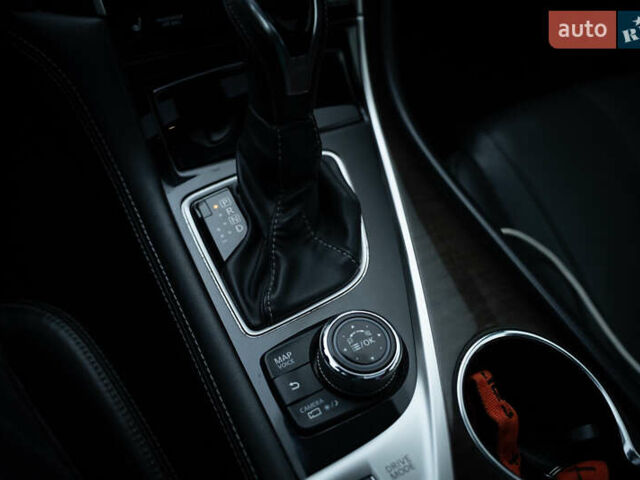 Черный Инфинити Q60, объемом двигателя 3 л и пробегом 85 тыс. км за 20800 $, фото 32 на Automoto.ua