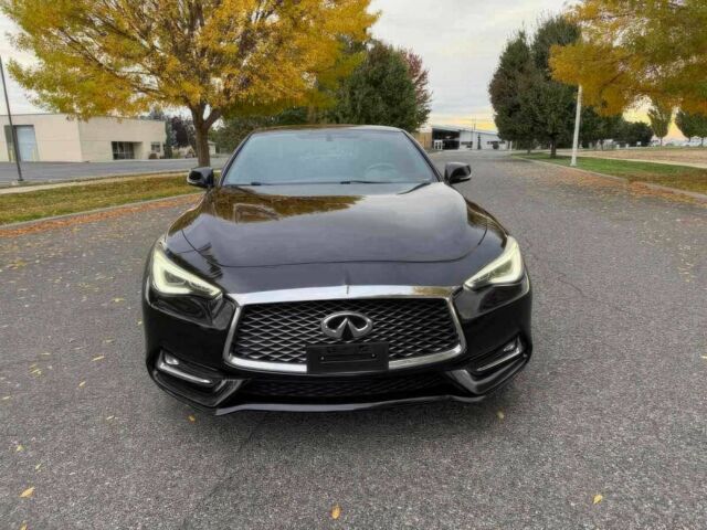 Черный Инфинити Q60, объемом двигателя 3 л и пробегом 61 тыс. км за 4500 $, фото 1 на Automoto.ua