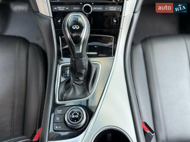 Черный Инфинити Q60, объемом двигателя 1.99 л и пробегом 113 тыс. км за 21000 $, фото 25 на Automoto.ua