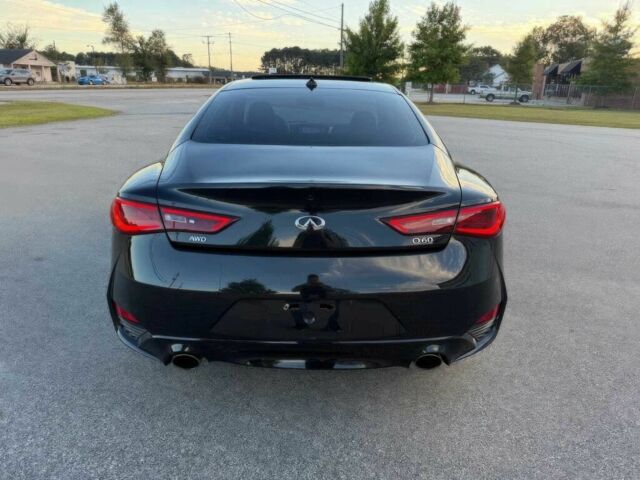 Черный Инфинити Q60, объемом двигателя 3 л и пробегом 52 тыс. км за 12500 $, фото 4 на Automoto.ua