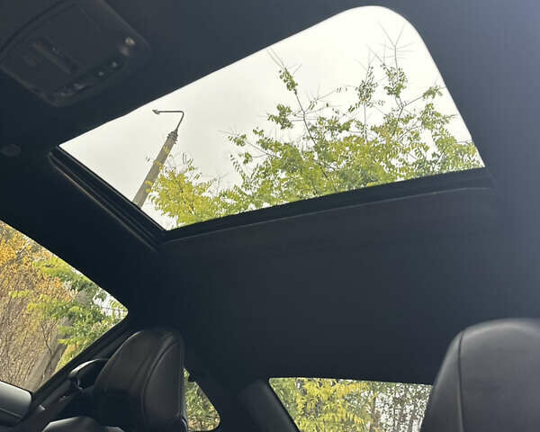 Черный Инфинити Q60, объемом двигателя 1.99 л и пробегом 92 тыс. км за 21500 $, фото 12 на Automoto.ua