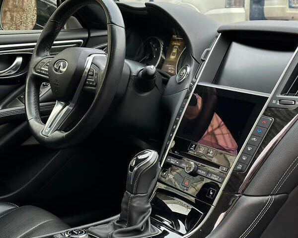 Чорний Інфініті Q60, об'ємом двигуна 3 л та пробігом 82 тис. км за 21800 $, фото 20 на Automoto.ua