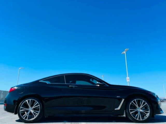 Черный Инфинити Q60, объемом двигателя 2 л и пробегом 52 тыс. км за 11600 $, фото 3 на Automoto.ua