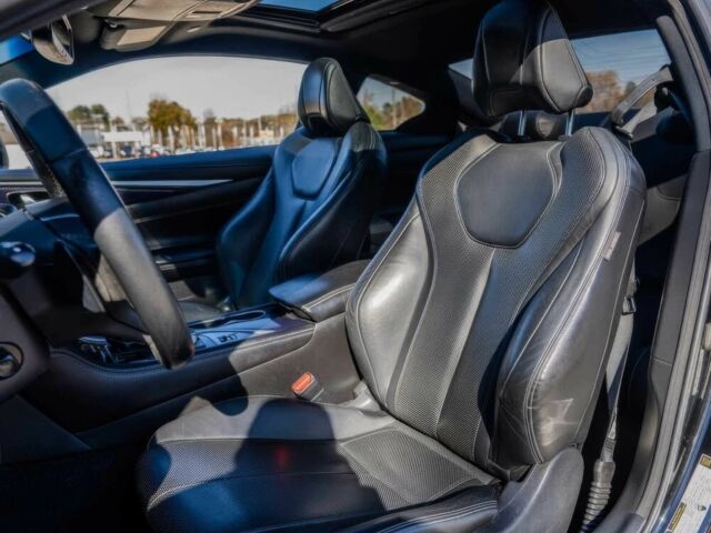 Чорний Інфініті Q60, об'ємом двигуна 3 л та пробігом 45 тис. км за 4000 $, фото 18 на Automoto.ua