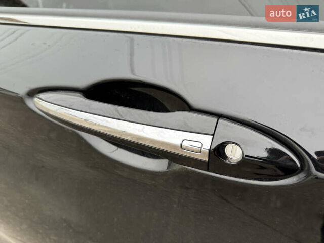 Черный Инфинити Q60, объемом двигателя 3 л и пробегом 78 тыс. км за 23490 $, фото 9 на Automoto.ua