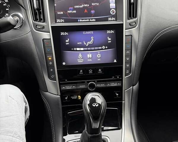 Черный Инфинити Q60, объемом двигателя 3 л и пробегом 55 тыс. км за 27500 $, фото 16 на Automoto.ua