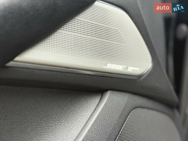 Черный Инфинити Q60, объемом двигателя 3 л и пробегом 97 тыс. км за 21400 $, фото 16 на Automoto.ua