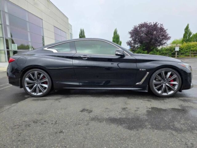 Черный Инфинити Q60, объемом двигателя 3 л и пробегом 38 тыс. км за 12000 $, фото 2 на Automoto.ua