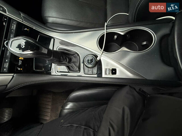 Черный Инфинити Q60, объемом двигателя 3 л и пробегом 86 тыс. км за 25400 $, фото 13 на Automoto.ua