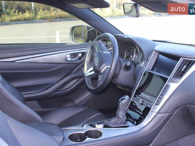 Черный Инфинити Q60, объемом двигателя 3 л и пробегом 64 тыс. км за 24999 $, фото 12 на Automoto.ua