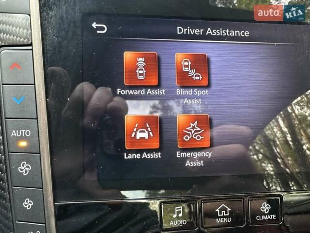 Черный Инфинити Q60, объемом двигателя 3 л и пробегом 42 тыс. км за 42000 $, фото 26 на Automoto.ua