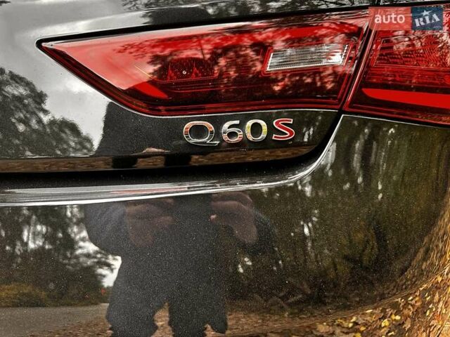 Черный Инфинити Q60, объемом двигателя 3 л и пробегом 42 тыс. км за 42000 $, фото 11 на Automoto.ua