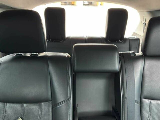 Черный Инфинити Q60, объемом двигателя 3.5 л и пробегом 245 тыс. км за 11900 $, фото 13 на Automoto.ua