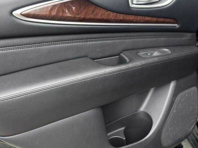 Черный Инфинити Q60, объемом двигателя 3.5 л и пробегом 245 тыс. км за 11900 $, фото 22 на Automoto.ua