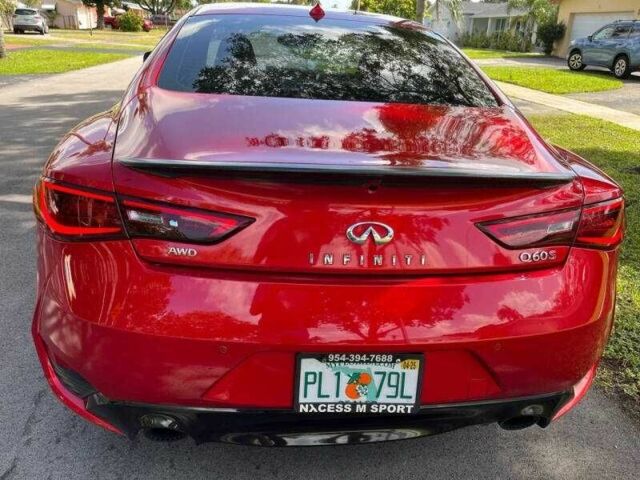 Красный Инфинити Q60, объемом двигателя 3 л и пробегом 55 тыс. км за 4950 $, фото 3 на Automoto.ua