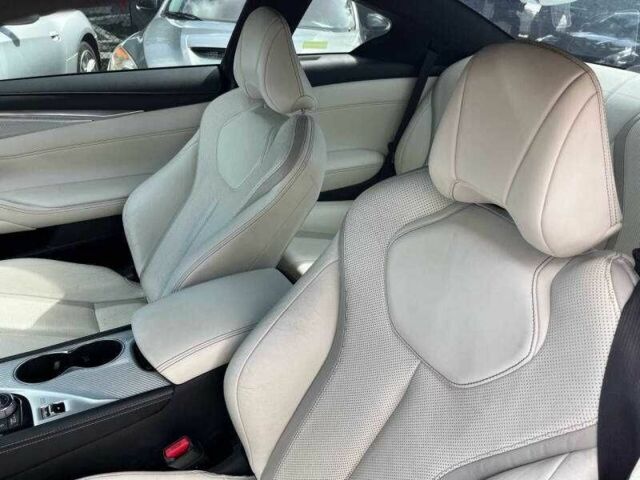 Красный Инфинити Q60, объемом двигателя 3 л и пробегом 55 тыс. км за 4950 $, фото 10 на Automoto.ua