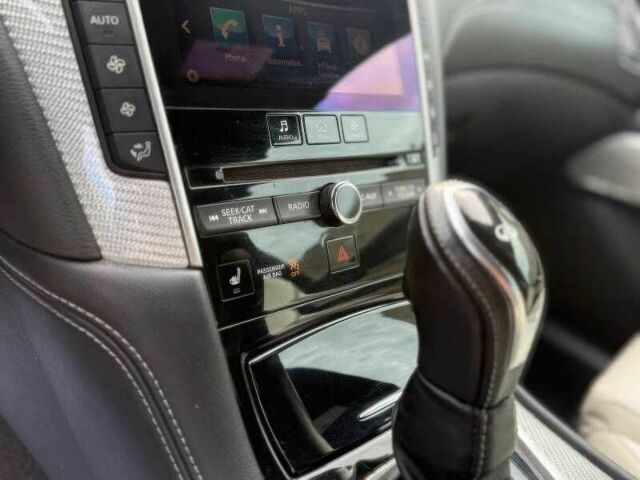 Червоний Інфініті Q60, об'ємом двигуна 3 л та пробігом 88 тис. км за 9350 $, фото 10 на Automoto.ua