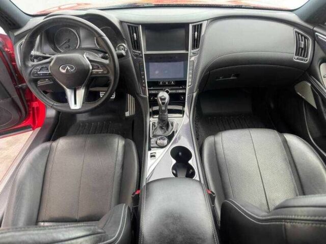 Красный Инфинити Q60, объемом двигателя 3 л и пробегом 56 тыс. км за 7600 $, фото 5 на Automoto.ua