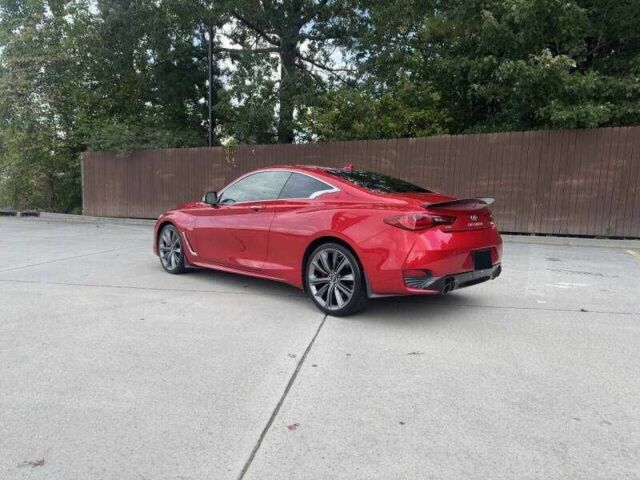 Красный Инфинити Q60, объемом двигателя 3 л и пробегом 56 тыс. км за 7600 $, фото 1 на Automoto.ua