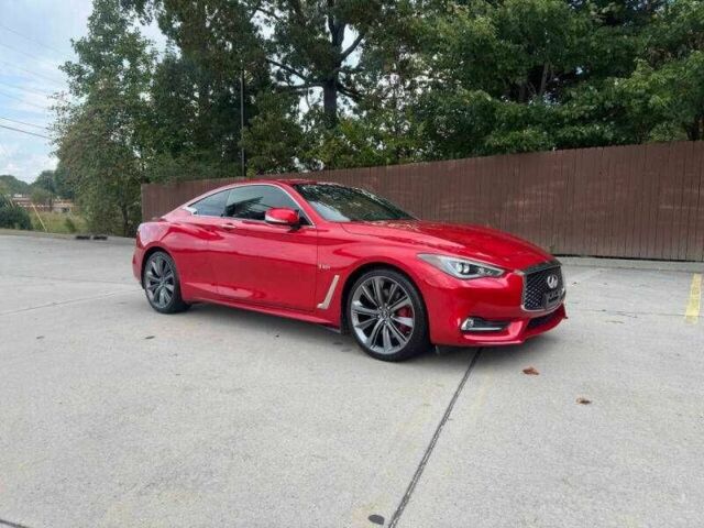 Красный Инфинити Q60, объемом двигателя 3 л и пробегом 56 тыс. км за 7600 $, фото 3 на Automoto.ua