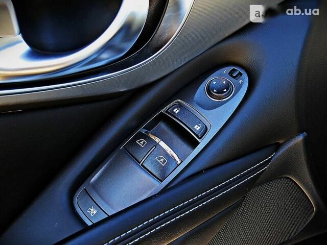Инфинити Q60, объемом двигателя 2 л и пробегом 107 тыс. км за 23950 $, фото 7 на Automoto.ua
