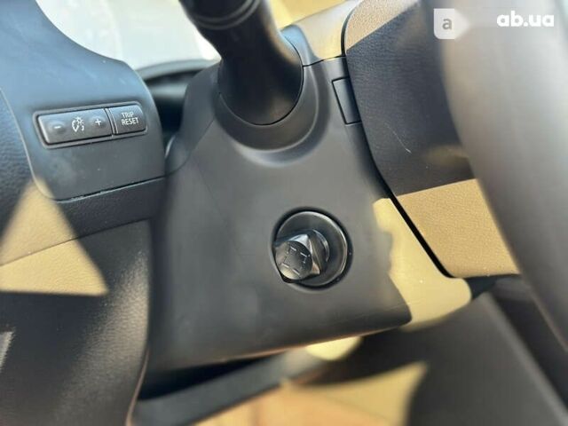 Інфініті Q60, об'ємом двигуна 2 л та пробігом 82 тис. км за 19900 $, фото 27 на Automoto.ua
