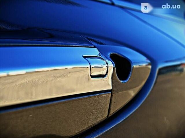 Инфинити Q60, объемом двигателя 2 л и пробегом 107 тыс. км за 23950 $, фото 5 на Automoto.ua