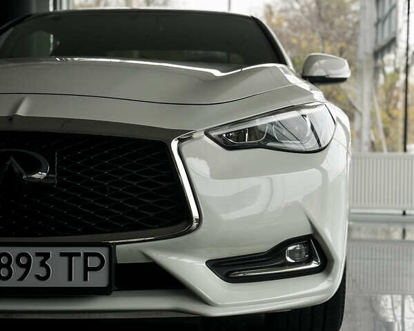 Инфинити Q60, объемом двигателя 1.99 л и пробегом 62 тыс. км за 21000 $, фото 2 на Automoto.ua