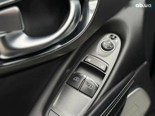 Инфинити Q60, объемом двигателя 3 л и пробегом 97 тыс. км за 21400 $, фото 17 на Automoto.ua