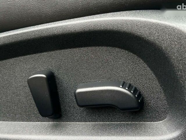 Инфинити Q60, объемом двигателя 3 л и пробегом 12 тыс. км за 29800 $, фото 24 на Automoto.ua