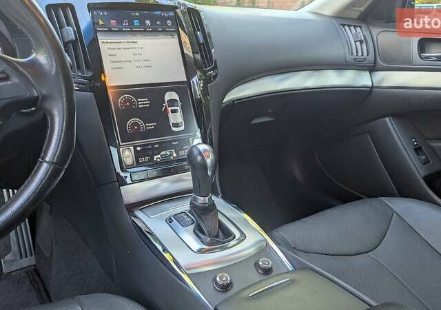 Серый Инфинити Q60, объемом двигателя 3.7 л и пробегом 90 тыс. км за 15500 $, фото 10 на Automoto.ua