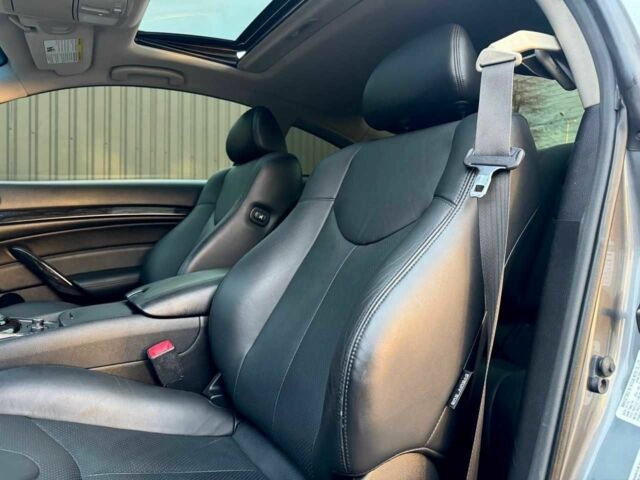 Серый Инфинити Q60, объемом двигателя 3.7 л и пробегом 90 тыс. км за 13299 $, фото 17 на Automoto.ua