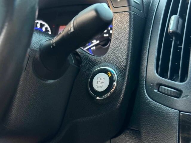 Серый Инфинити Q60, объемом двигателя 3.7 л и пробегом 90 тыс. км за 13299 $, фото 19 на Automoto.ua