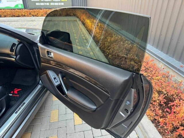 Серый Инфинити Q60, объемом двигателя 3.7 л и пробегом 90 тыс. км за 13299 $, фото 8 на Automoto.ua