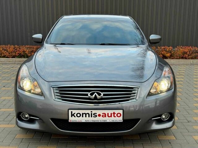 Серый Инфинити Q60, объемом двигателя 3.7 л и пробегом 90 тыс. км за 13299 $, фото 4 на Automoto.ua