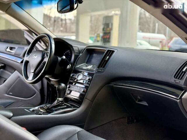 Сірий Інфініті Q60, об'ємом двигуна 3.7 л та пробігом 70 тис. км за 13500 $, фото 27 на Automoto.ua