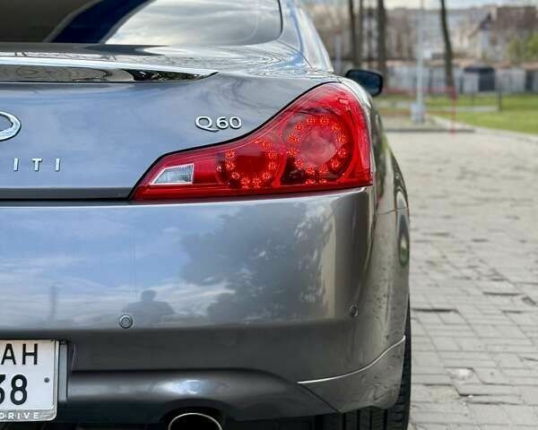 Сірий Інфініті Q60, об'ємом двигуна 3.7 л та пробігом 70 тис. км за 13500 $, фото 15 на Automoto.ua
