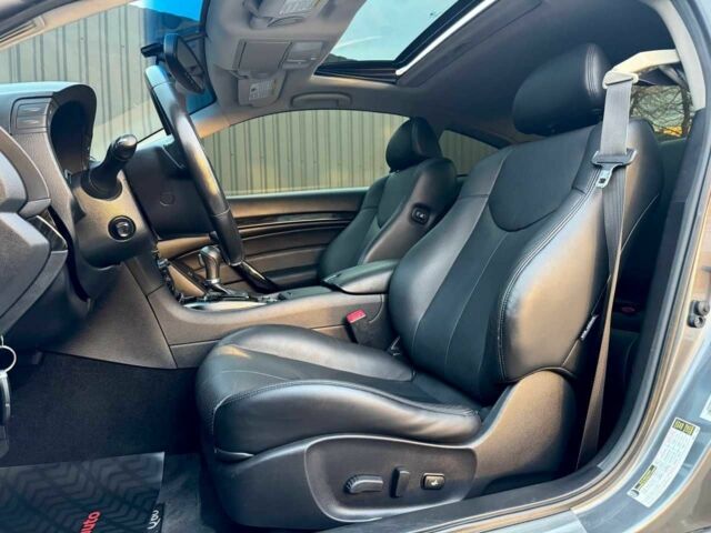 Серый Инфинити Q60, объемом двигателя 3.7 л и пробегом 90 тыс. км за 13299 $, фото 15 на Automoto.ua