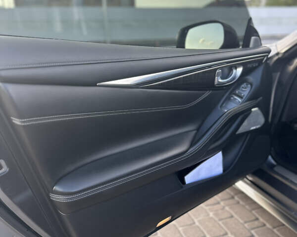 Серый Инфинити Q60, объемом двигателя 3 л и пробегом 107 тыс. км за 22200 $, фото 22 на Automoto.ua